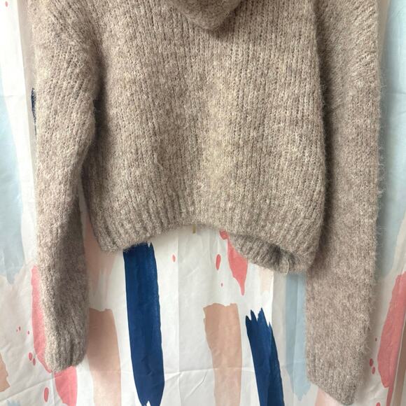 Halogen Tan Fuzzy Wool Blend Zip Front Cropped Sweater Hoodie Size Small - Picture 9 of 14